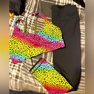 Zyia rainbow cheetah set- top L, bottoms 6-8